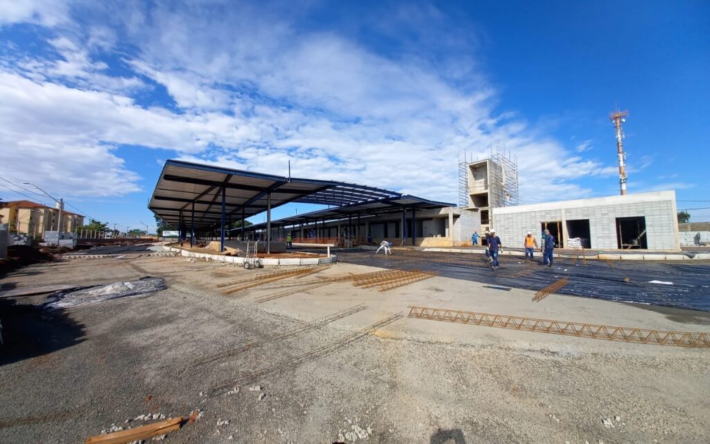 Pista e instalação das estruturas metálicas do Terminal São Bento são concluídas