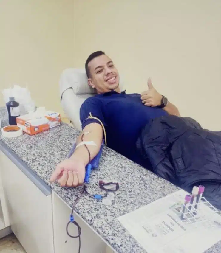 Colaboradores do transporte fazem doação de sangue voluntária