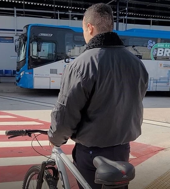 Deslocamentos de bicicleta e de BRT!